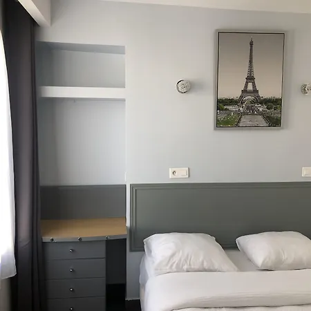 Hotel Clauzel Parigi